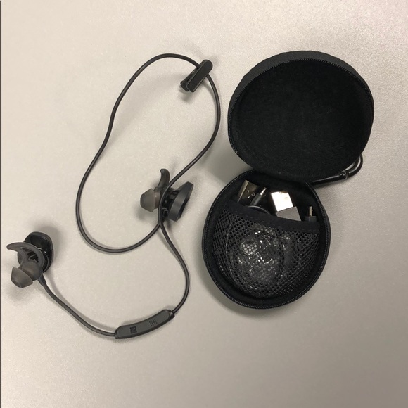 Bose SoundSport Bluetooth Wireless Headphones - Picture 1 of 2
